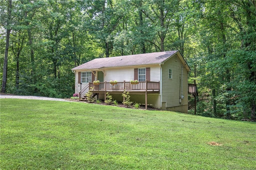 3 bedroom, 3 bathroom, 1,680 sq ft single family residence for sale at 90 Amanda Lane, Cartersville, GA 30120 — photo 5