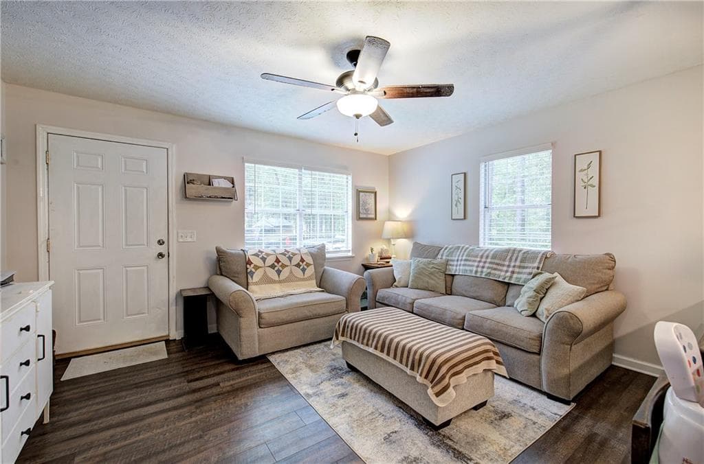 3 bedroom, 3 bathroom, 1,680 sq ft single family residence for sale at 90 Amanda Lane, Cartersville, GA 30120 — photo 8