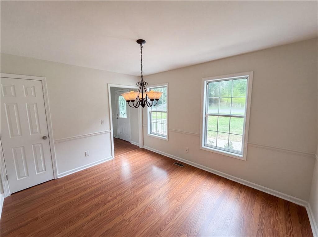 3 bedroom, 4 bathroom, 1,833 sq ft single family residence for sale at 4615 Creek Bluff Drive, Buford, GA 30518 — photo 9