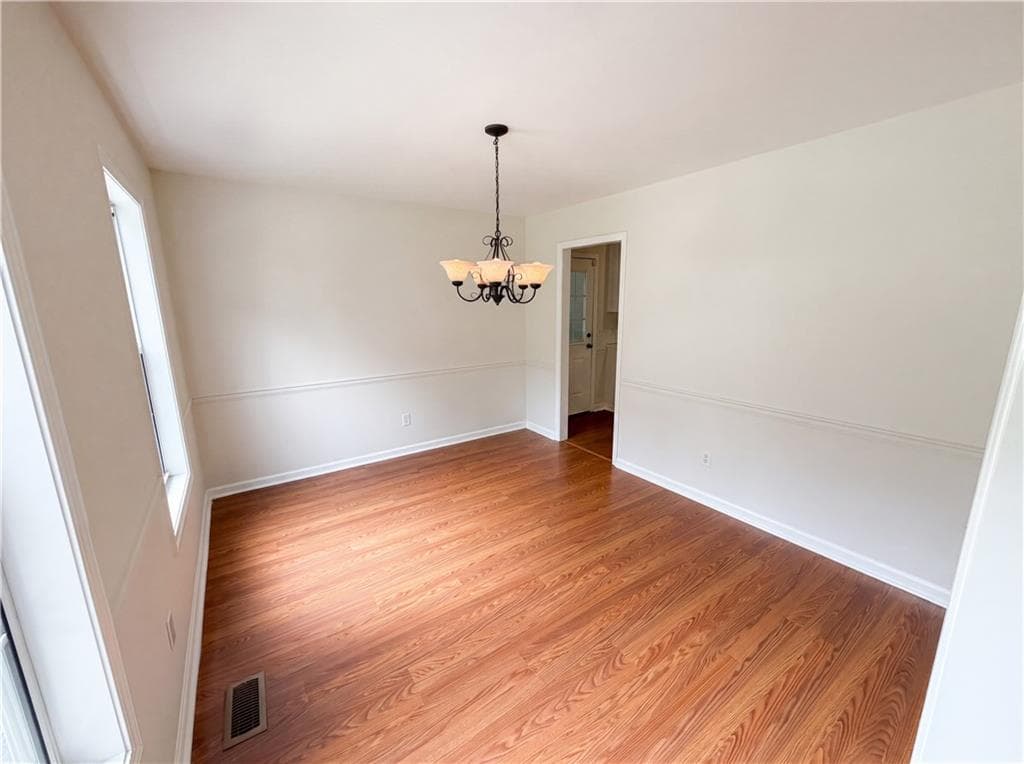 3 bedroom, 4 bathroom, 1,833 sq ft single family residence for sale at 4615 Creek Bluff Drive, Buford, GA 30518 — photo 10