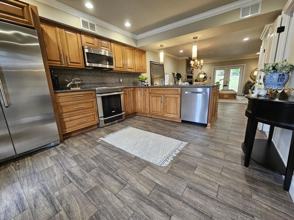 2 bedroom, 1 bathroom, 1,152 sq ft townhouse for rent at 1085 Holly Drive UNIT 2, Gainesville, GA 30501 for $1,800 a month — photo 4