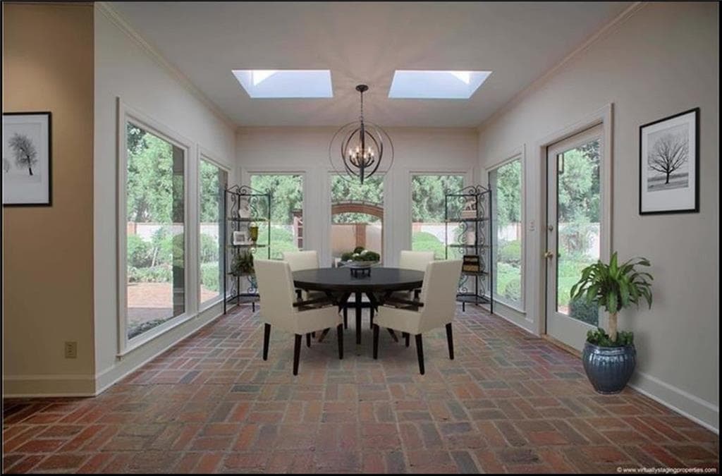 5 bedroom, 6 bathroom, 5,105 sq ft single family residence for sale at 335 Green Glen Way, Atlanta, GA 30327 — photo 3