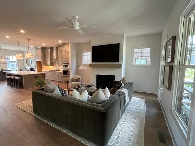 4 bedroom, 4 bathroom, 2,730 sq ft single family residence under contract at 1917 Repose Drive, Chamblee, GA 30341 — photo 8