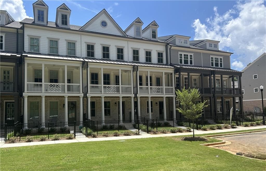 3 bedroom, 4 bathroom, 2,204 sq ft townhouse for sale at 1961 Flying Scotsman Drive 21, Kennesaw, GA 30144