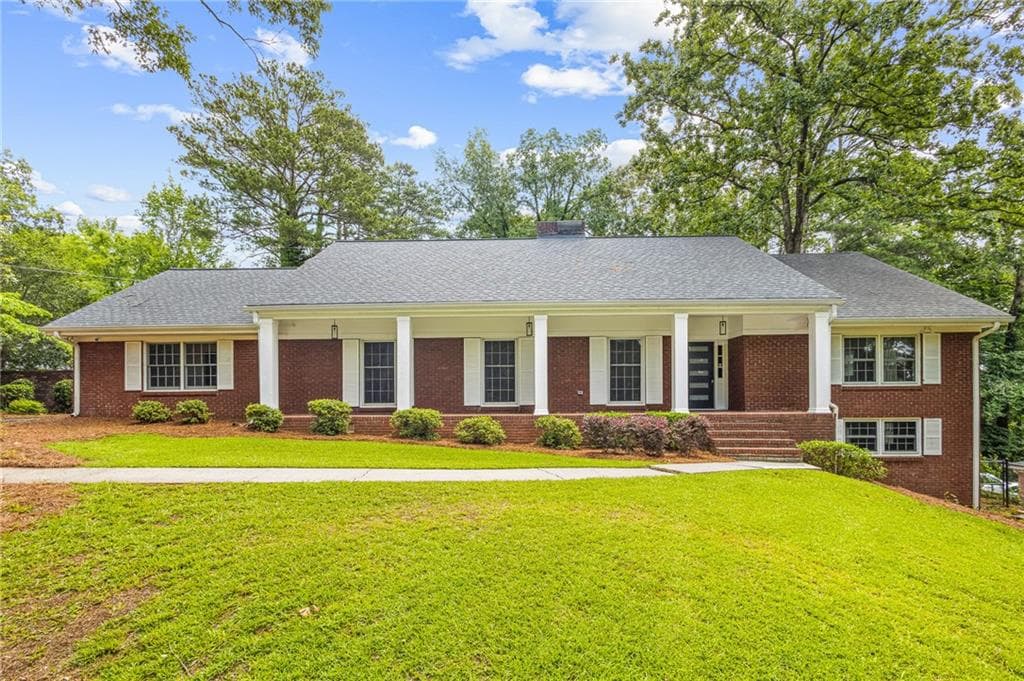 5 bedroom, 6 bathroom, 2,984 sq ft single family residence for sale at 3390 Somerset Trail, Atlanta, GA 30331