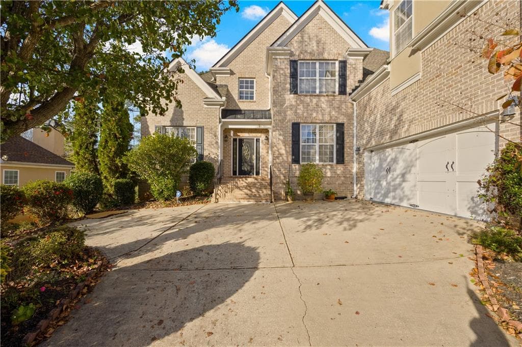 7 bedroom, 5 bathroom, 5,020 sq ft single family residence for sale at 221 Langshire Drive, Mcdonough, GA 30253