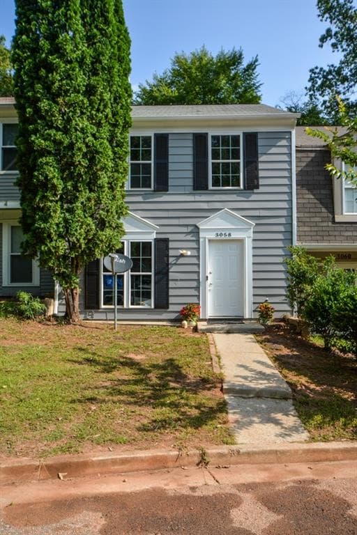2 bedroom, 3 bathroom, 1,160 sq ft townhouse for sale at 3058 Revere Court, Atlanta, GA 30340 — photo 2