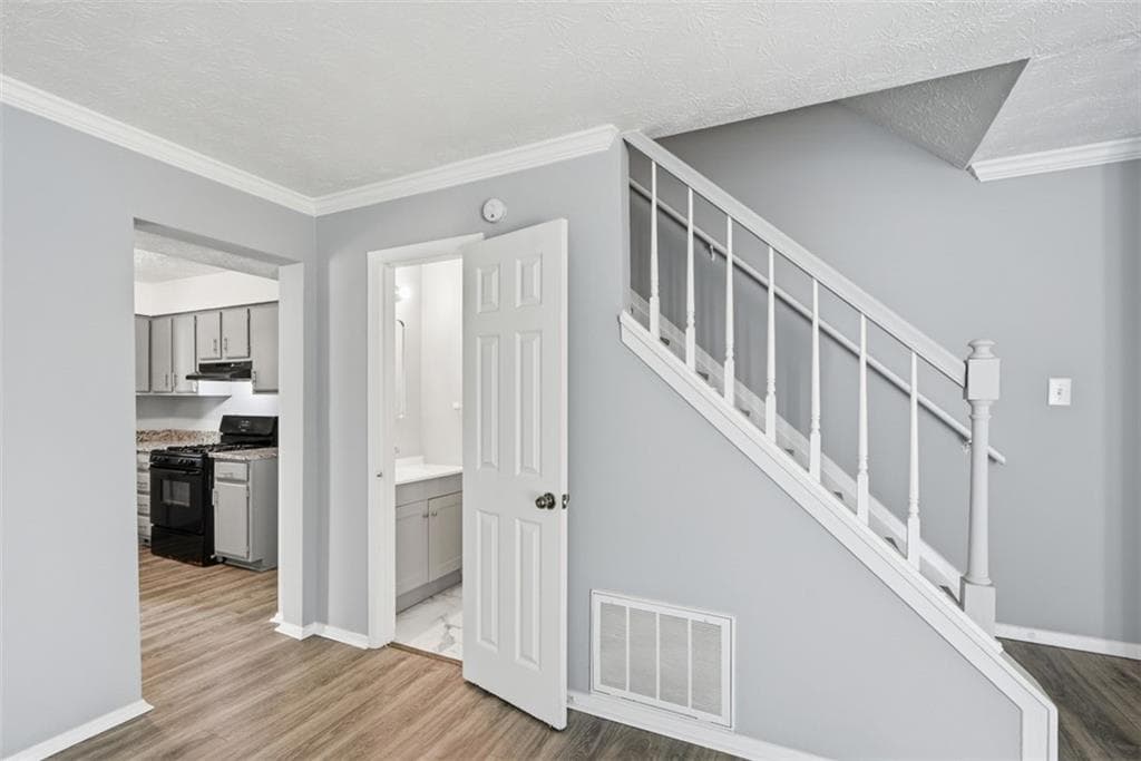 2 bedroom, 3 bathroom, 1,160 sq ft townhouse for sale at 3058 Revere Court, Atlanta, GA 30340 — photo 5