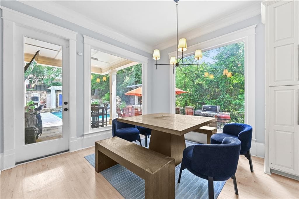8 bedroom, 9 bathroom, 6,710 sq ft single family residence for sale at 982 Canter Road, Atlanta, GA 30324 — photo 8