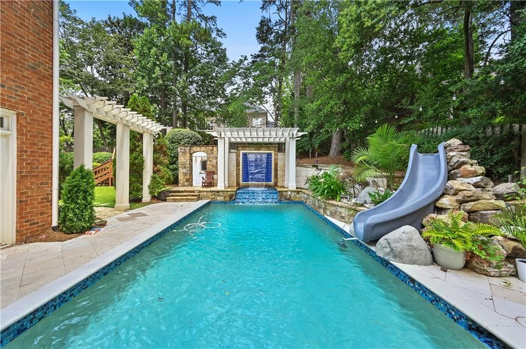 8 bedroom, 9 bathroom, 6,710 sq ft single family residence for sale at 982 Canter Road, Atlanta, GA 30324 — photo 10