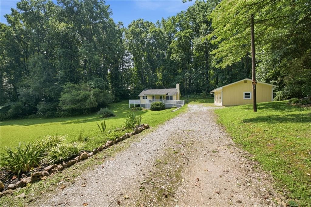 2 bedroom, 1 bathroom, 1,008 sq ft single family residence for sale at 2542 Ball Ground Highway, Canton, GA 30114 — photo 5