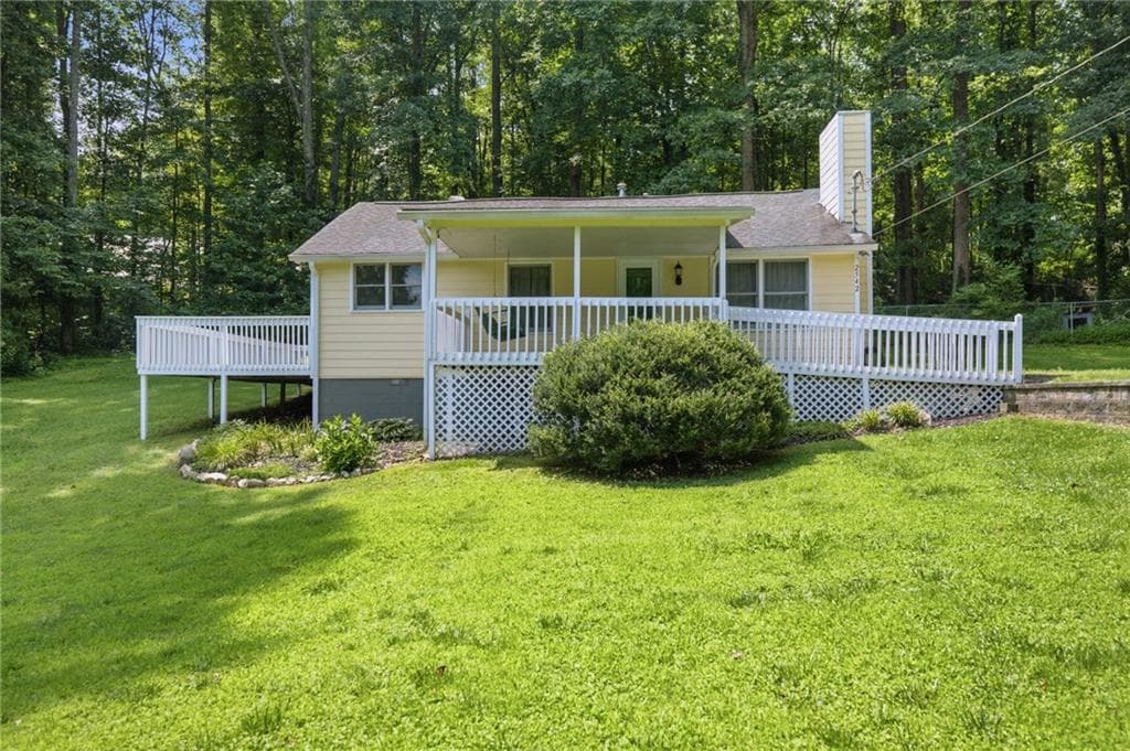2 bedroom, 1 bathroom, 1,008 sq ft single family residence for sale at 2542 Ball Ground Highway, Canton, GA 30114 — photo 2