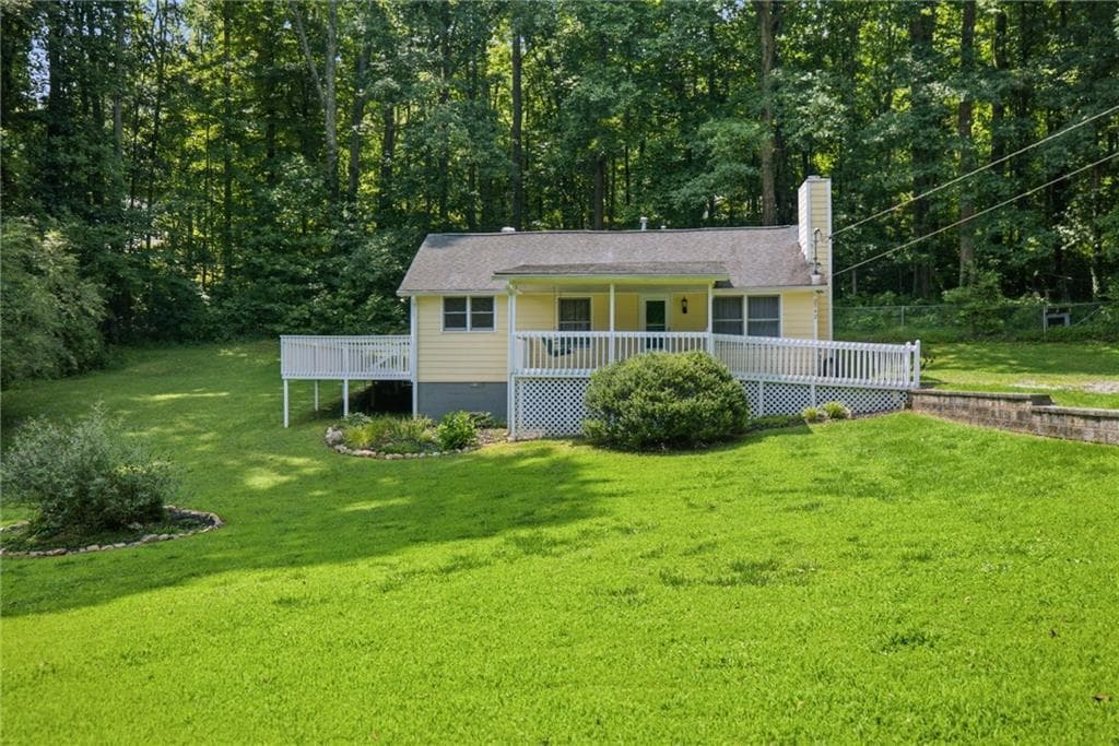 2 bedroom, 1 bathroom, 1,008 sq ft single family residence for sale at 2542 Ball Ground Highway, Canton, GA 30114 — photo 4