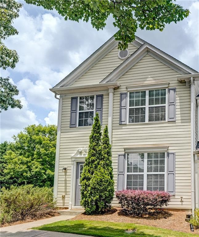 3 bedroom, 3 bathroom, 1,316 sq ft townhouse for rent at 4645 Valais Court 158, Alpharetta, GA 30022 for $2,300 a month — photo 1 of 14