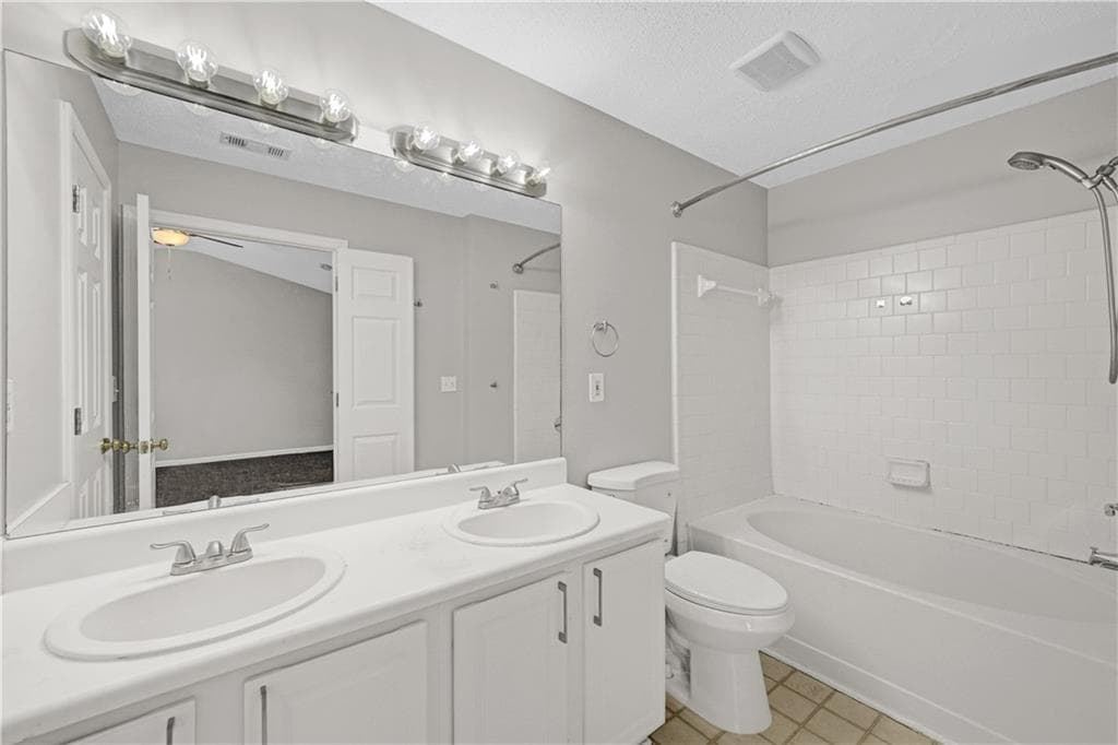 3 bedroom, 3 bathroom, 1,316 sq ft townhouse for rent at 4645 Valais Court 158, Alpharetta, GA 30022 for $2,300 a month — photo 9