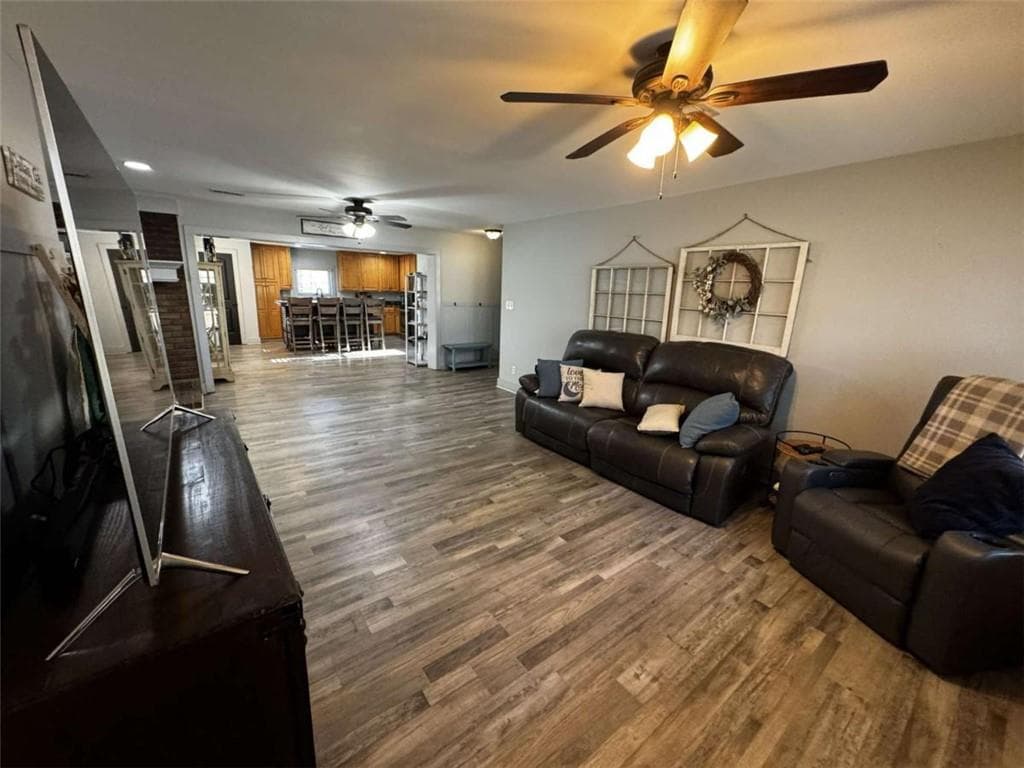 4 bedroom, 3 bathroom, 2,024 sq ft single family residence for sale at 2710 Mulberry Rock Road, Dallas, GA 30157 — photo 4