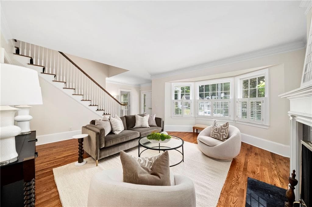 6 bedroom, 6 bathroom, 5,498 sq ft single family residence under contract at 223 Brighton Road, Atlanta, GA 30309 — photo 2