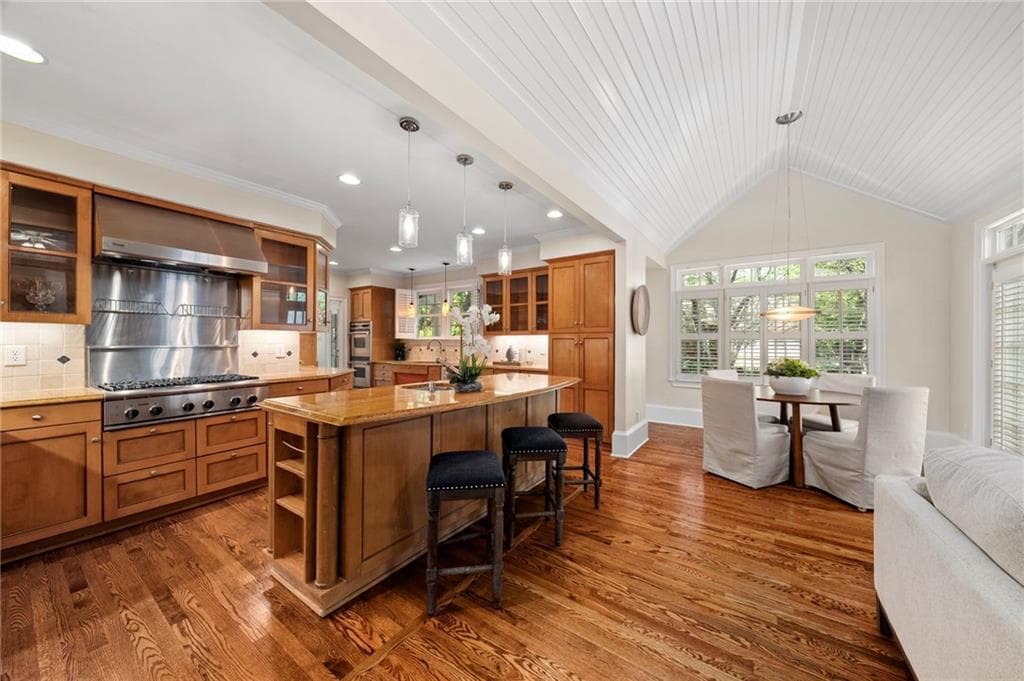 6 bedroom, 6 bathroom, 5,498 sq ft single family residence under contract at 223 Brighton Road, Atlanta, GA 30309 — photo 8