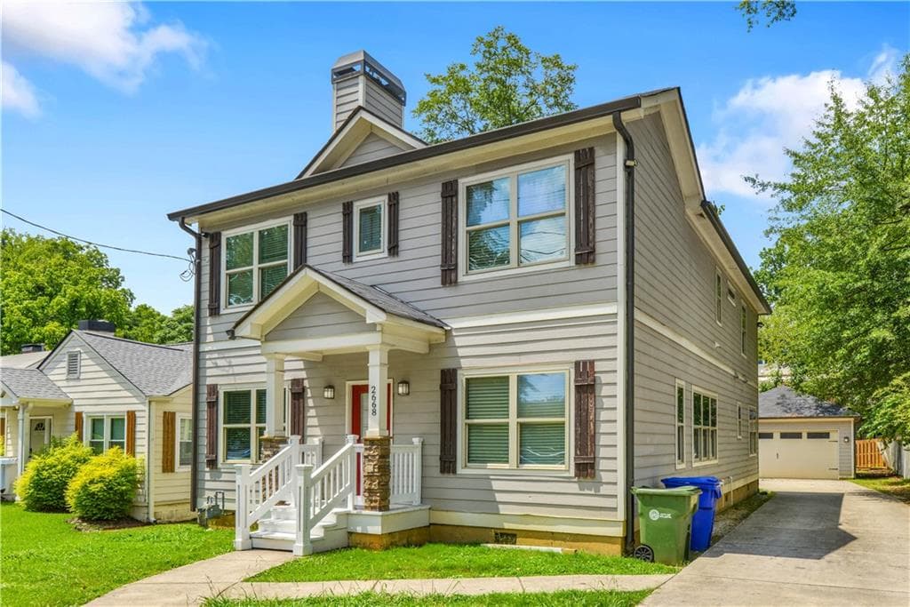 4 bedroom, 4 bathroom, 2,800 sq ft single family residence for sale at 2668 Memorial Drive, Atlanta, GA 30317 — photo 2