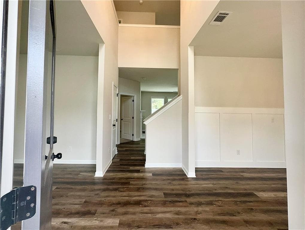 5 bedroom, 3 bathroom, 3,129 sq ft single family residence for sale at 98 Longhorn Way, Auburn, GA 30011 — photo 4