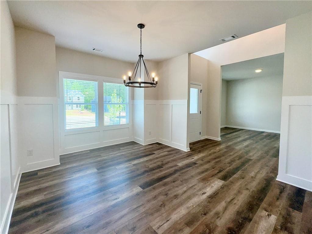 5 bedroom, 3 bathroom, 3,129 sq ft single family residence for sale at 98 Longhorn Way, Auburn, GA 30011 — photo 5