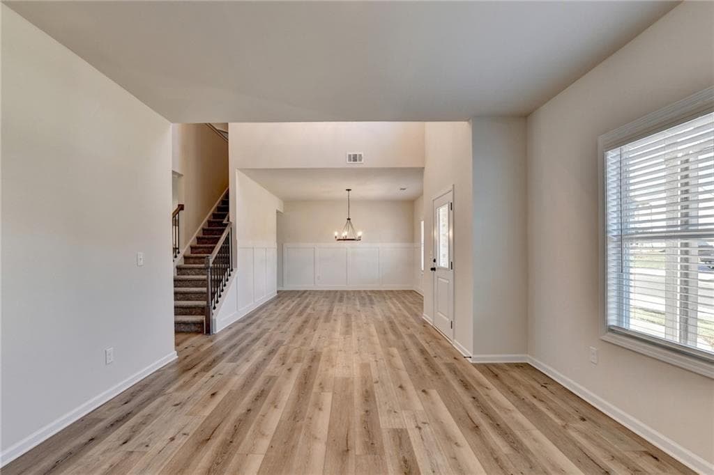 5 bedroom, 3 bathroom, 3,129 sq ft single family residence for sale at 98 Longhorn Way, Auburn, GA 30011 — photo 6