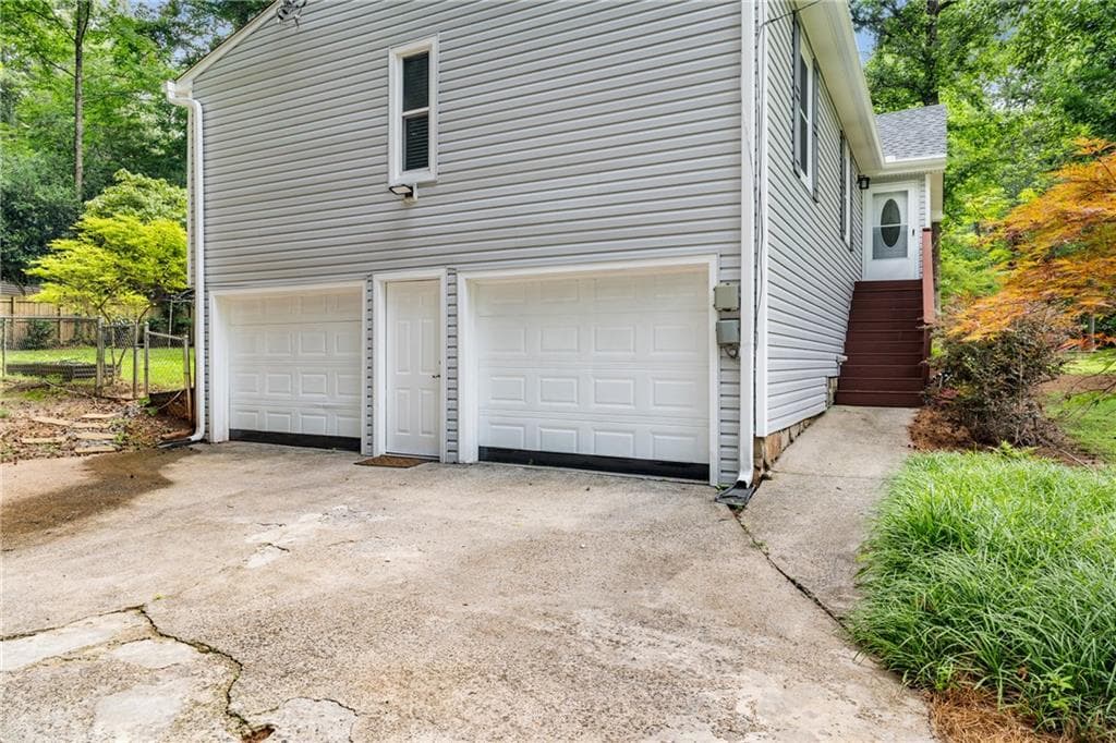 4 bedroom, 3 bathroom, 2,400 sq ft single family residence under contract at 510 Magnolia Drive, Woodstock, GA 30188 — photo 6