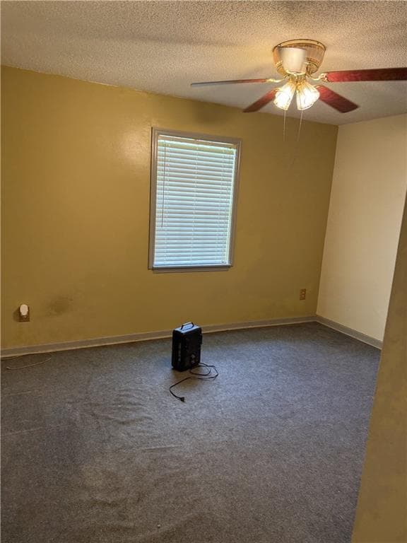 3 bedroom, 2 bathroom, 1,595 sq ft single family residence under contract at 306 Ash Court, Albany, GA 31705 — photo 8