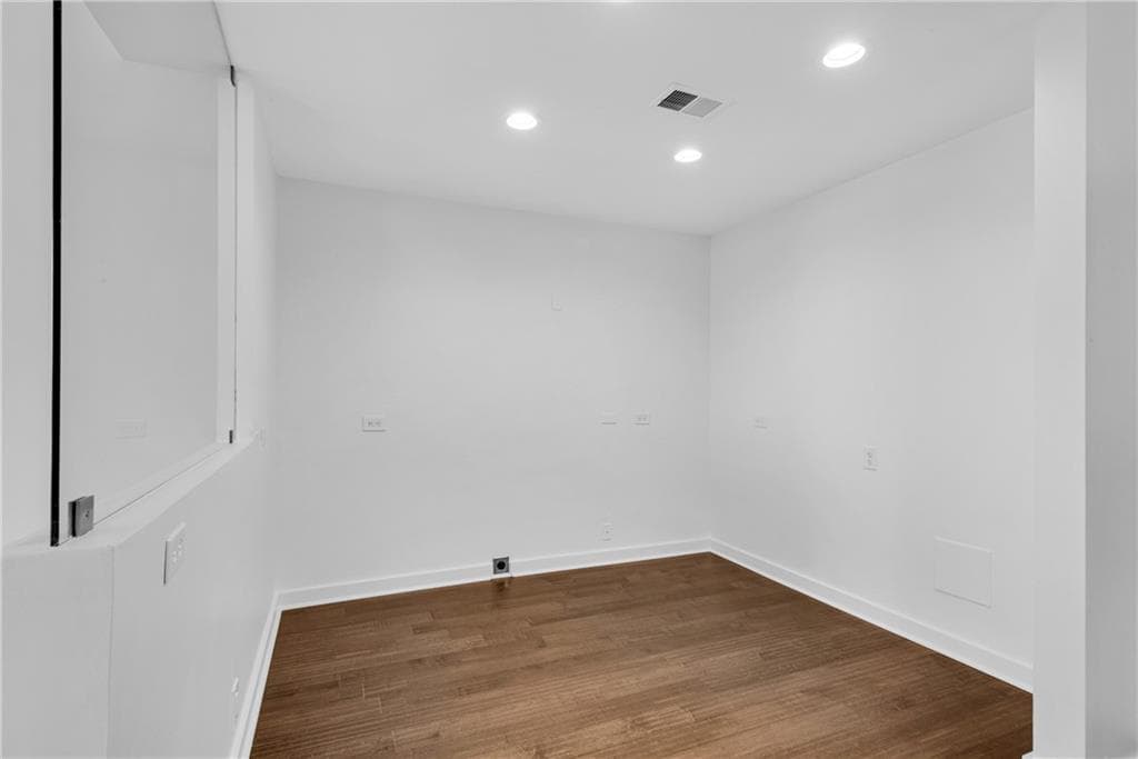 2 bedroom, 2 bathroom, 1,522 sq ft condominium under contract at 860 Peachtree Street 2409, Atlanta, GA 30308 — photo 5