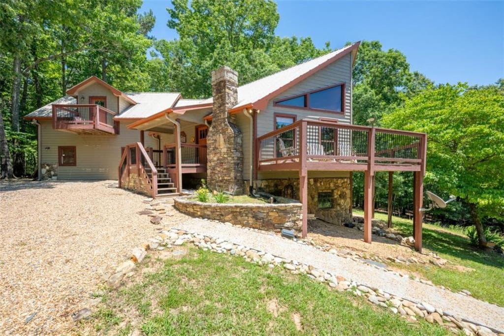 3 bedroom, 3 bathroom, 2,952 sq ft single family residence for sale at 755 Padena Drive, Morganton, GA 30560 — photo 4