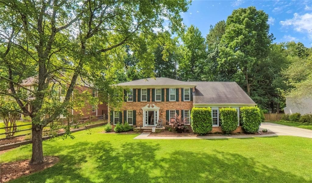 4 bedroom, 3 bathroom, 2,630 sq ft single family residence sold at 5156 Wentworth Drive, Peachtree Corners, GA 30092