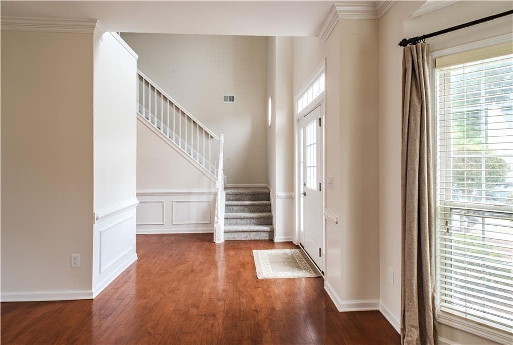 4 bedroom, 3 bathroom, 2,292 sq ft single family residence for rent at 3359 Shallowford Green Drive, Marietta, GA 30062 for $3,500 a month — photo 3