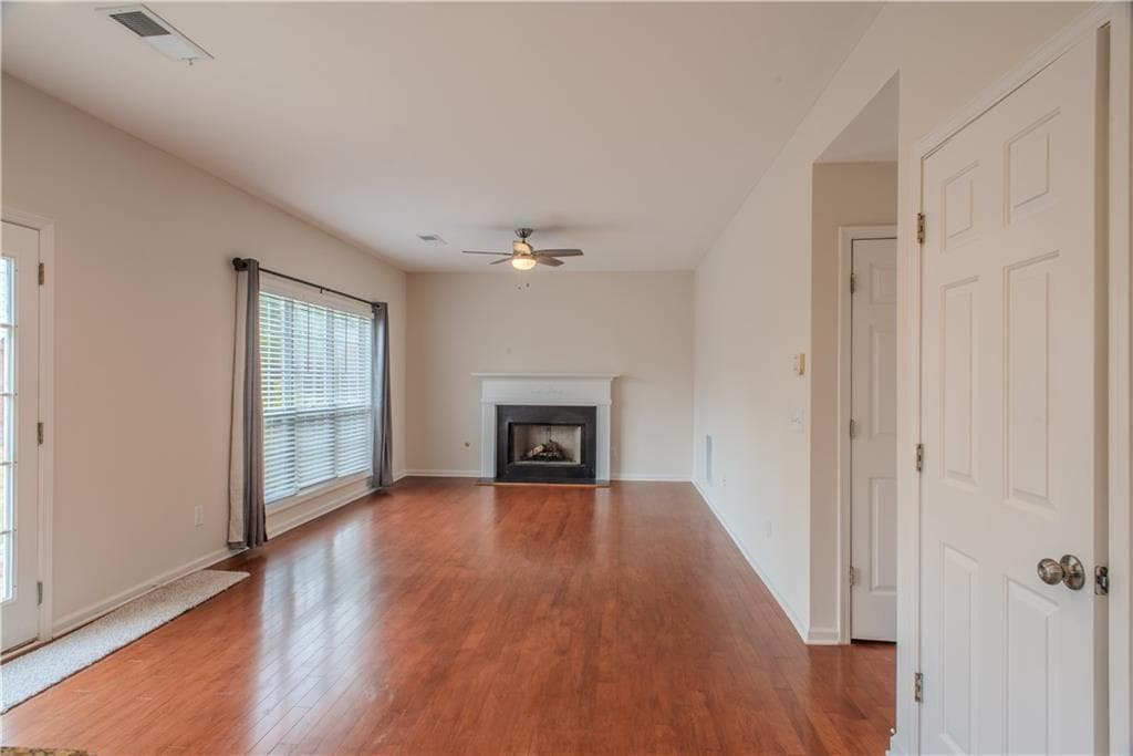4 bedroom, 3 bathroom, 2,292 sq ft single family residence for rent at 3359 Shallowford Green Drive, Marietta, GA 30062 for $3,500 a month — photo 6