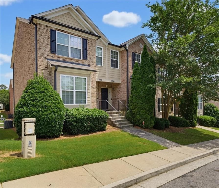 3 bedroom, 4 bathroom, 1,620 sq ft townhouse under contract at 8045 Bayrose Circle # 45A, East Point, GA 30344 — photo 3