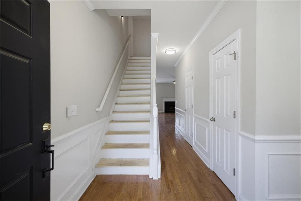 3 bedroom, 4 bathroom, 1,620 sq ft townhouse under contract at 8045 Bayrose Circle # 45A, East Point, GA 30344 — photo 8