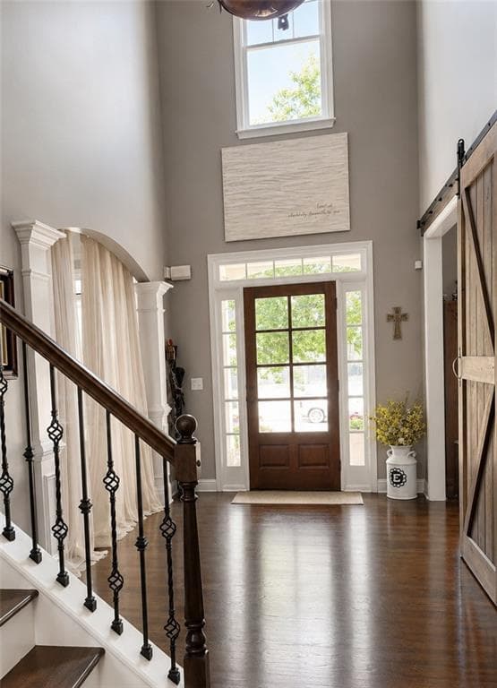 5 bedroom, 5 bathroom, 4,747 sq ft single family residence under contract at 6465 Valley Crossing Way, Cumming, GA 30028 — photo 3