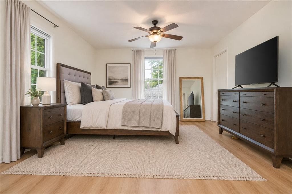 2 bedroom, 2 bathroom, 949 sq ft single family residence for sale at 704 Skyview Drive, Marietta, GA 30060 — photo 3