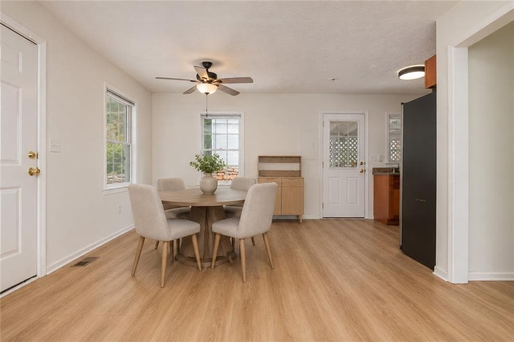 2 bedroom, 2 bathroom, 949 sq ft single family residence for sale at 704 Skyview Drive, Marietta, GA 30060 — photo 10