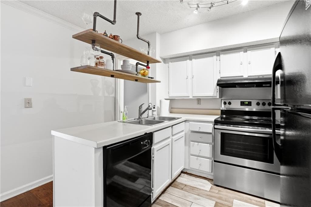 2 bedroom, 2 bathroom, 1,132 sq ft condominium for sale at 561 Cobblestone Trail, Avondale Estates, GA 30002 — photo 6