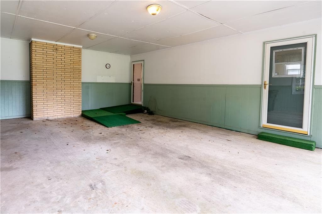 3 bedroom, 2 bathroom, 1,848 sq ft single family residence under contract at 2685 Ashworth Lake Road, Snellville, GA 30078 — photo 10