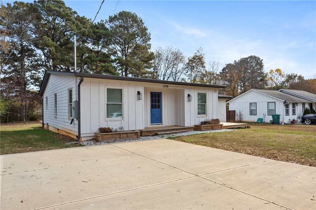 4 bedroom, 2 bathroom, 1,742 sq ft single family residence for rent at 3258 Highland Drive, Smyrna, GA 30080 for $2,995 a month — photo 2