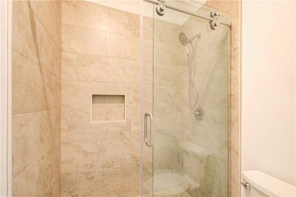 2 bedroom, 2 bathroom, 1,274 sq ft condominium for sale at 2865 Lenox Road 102, Atlanta, GA 30324 — photo 10