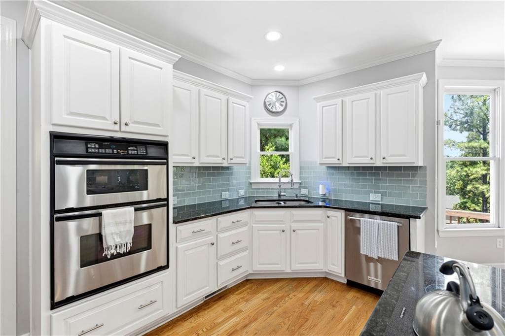 5 bedroom, 4 bathroom, 4,047 sq ft single family residence under contract at 787 Bellhaven Chase Court, Smyrna, GA 30126 — photo 5