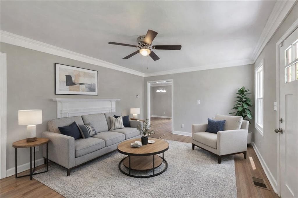 4 bedroom, 2 bathroom, 1,115 sq ft single family residence for sale at 880 Pinehurst Terrace, Atlanta, GA 30310 — photo 3