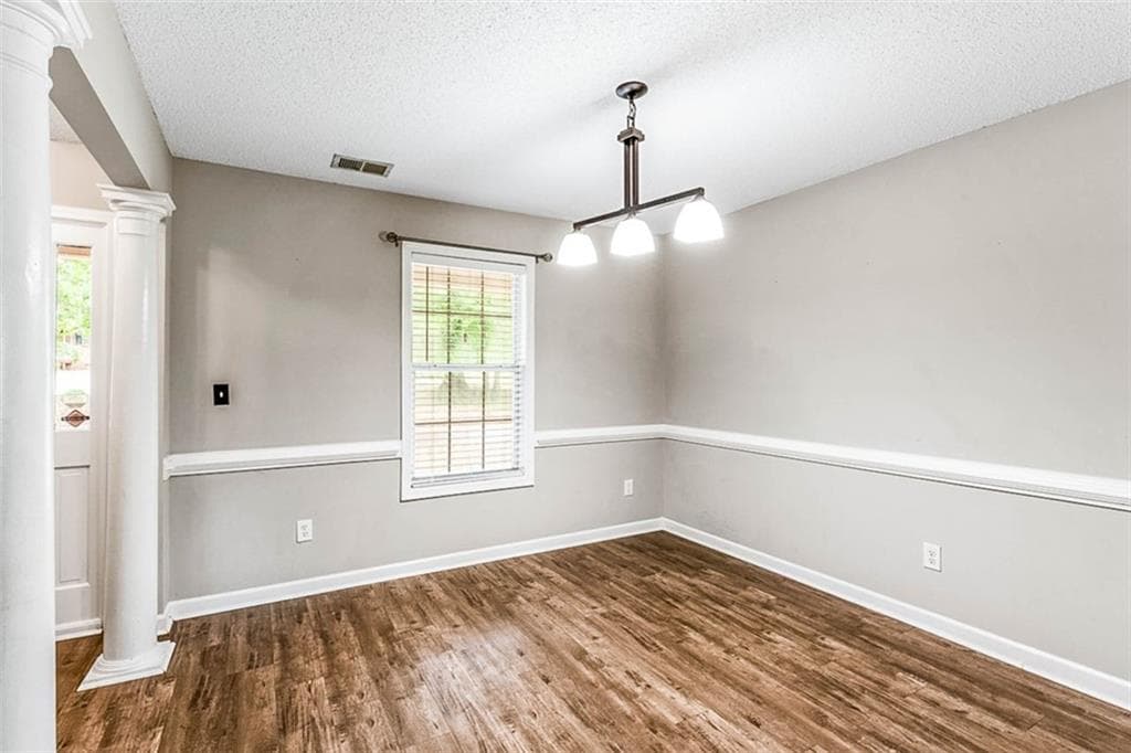 3 bedroom, 2 bathroom, 2,026 sq ft single family residence for sale at 1020 Shumard Lane, Mcdonough, GA 30252 — photo 6