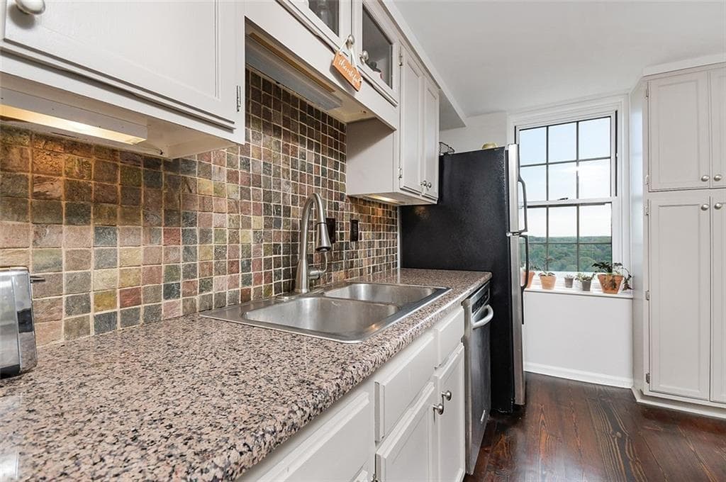 2 bedroom, 2 bathroom, 1,103 sq ft condominium for rent at 199 14th Street 1805, Atlanta, GA 30309 for $2,700 a month — photo 4