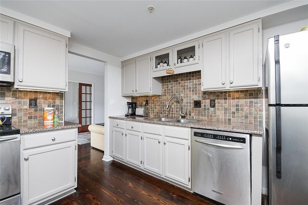 2 bedroom, 2 bathroom, 1,103 sq ft condominium for rent at 199 14th Street 1805, Atlanta, GA 30309 for $2,700 a month — photo 6