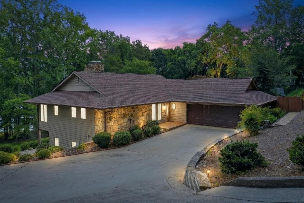 1052 Lakemont Drive, Gainesville, GA 30501 — most recent listing photo