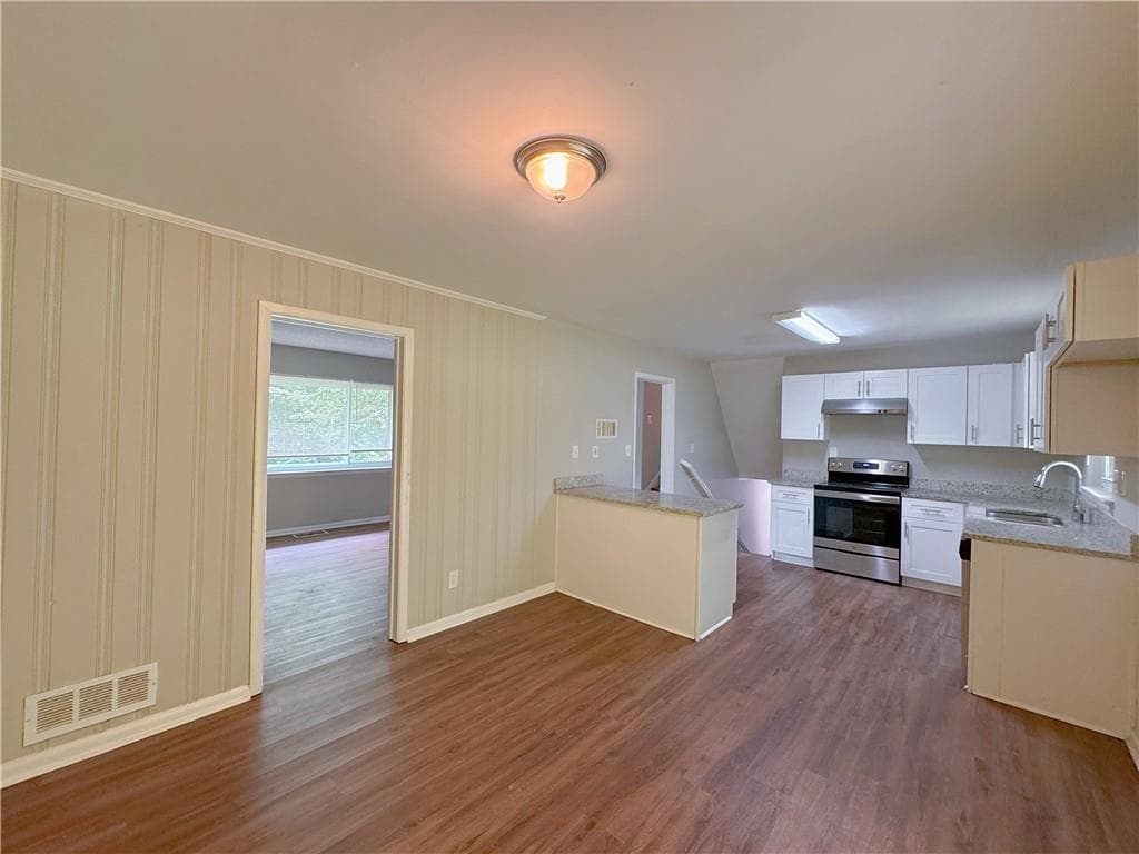 5 bedroom, 2 bathroom, 1,977 sq ft single family residence under contract at 2223 Shamrock Drive, Decatur, GA 30032 — photo 9