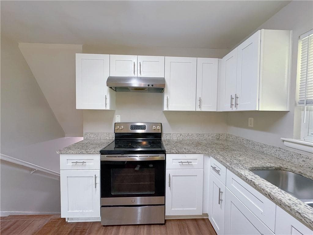 5 bedroom, 2 bathroom, 1,977 sq ft single family residence under contract at 2223 Shamrock Drive, Decatur, GA 30032 — photo 10
